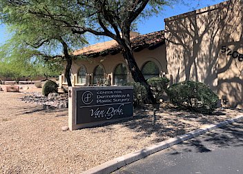 Center for Dermatology & Plastic Surgery clinic in Paradise Valley, AZ
